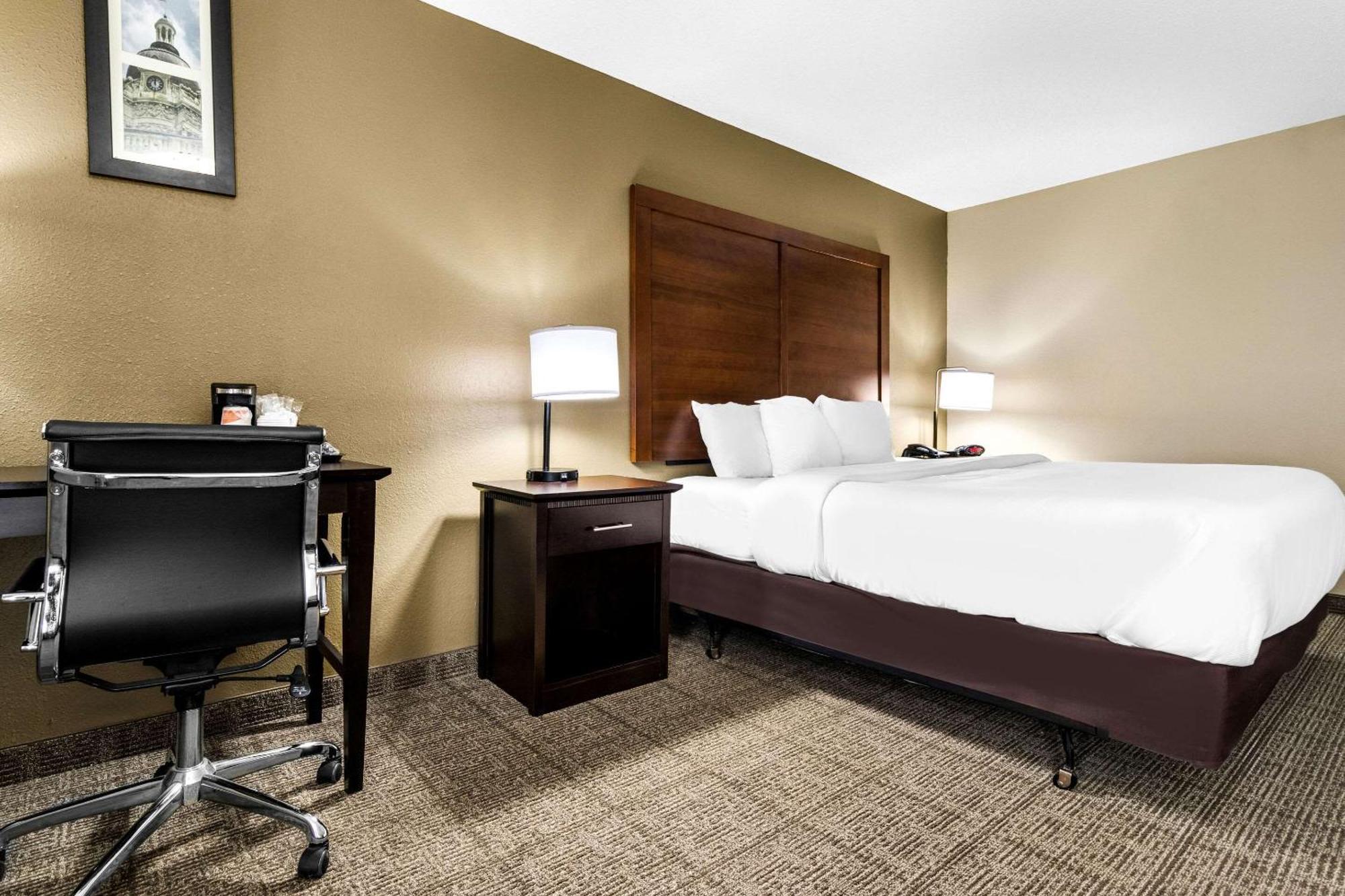 Comfort Inn Evansville East Exterior photo